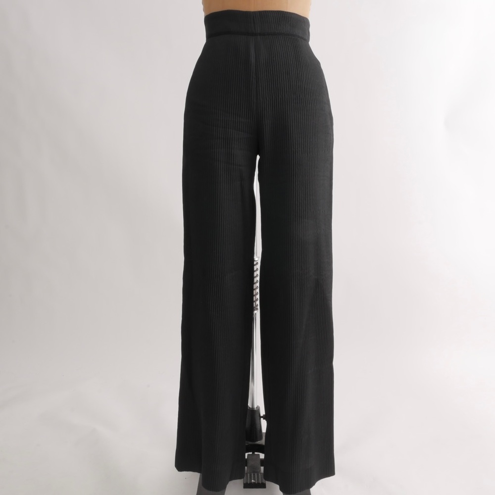 DAWEI Studio | pleated trouser pant black high waisted wide leg medium